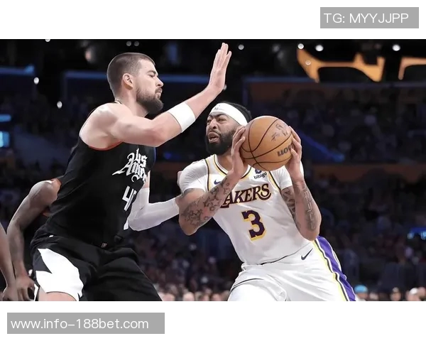 篮网灵活防守策略让祖巴茨陷入困境无限换防战术显成效 篮网灵活防守策略让祖巴茨陷入困境无限换防战术显成效