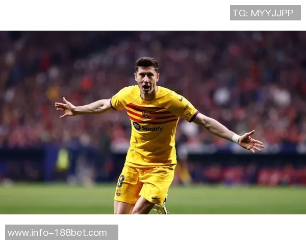 扎哈维透露莱万尚未决定未来沙特俱乐部并未提出报价